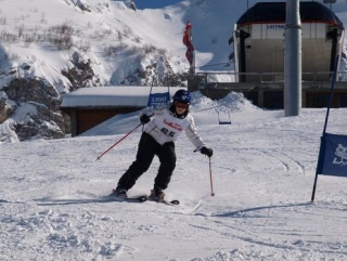  每个人都学会滑雪